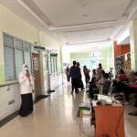 { \Illuminate\Support\Str::words($kategorix->post_title, 30, '') }}