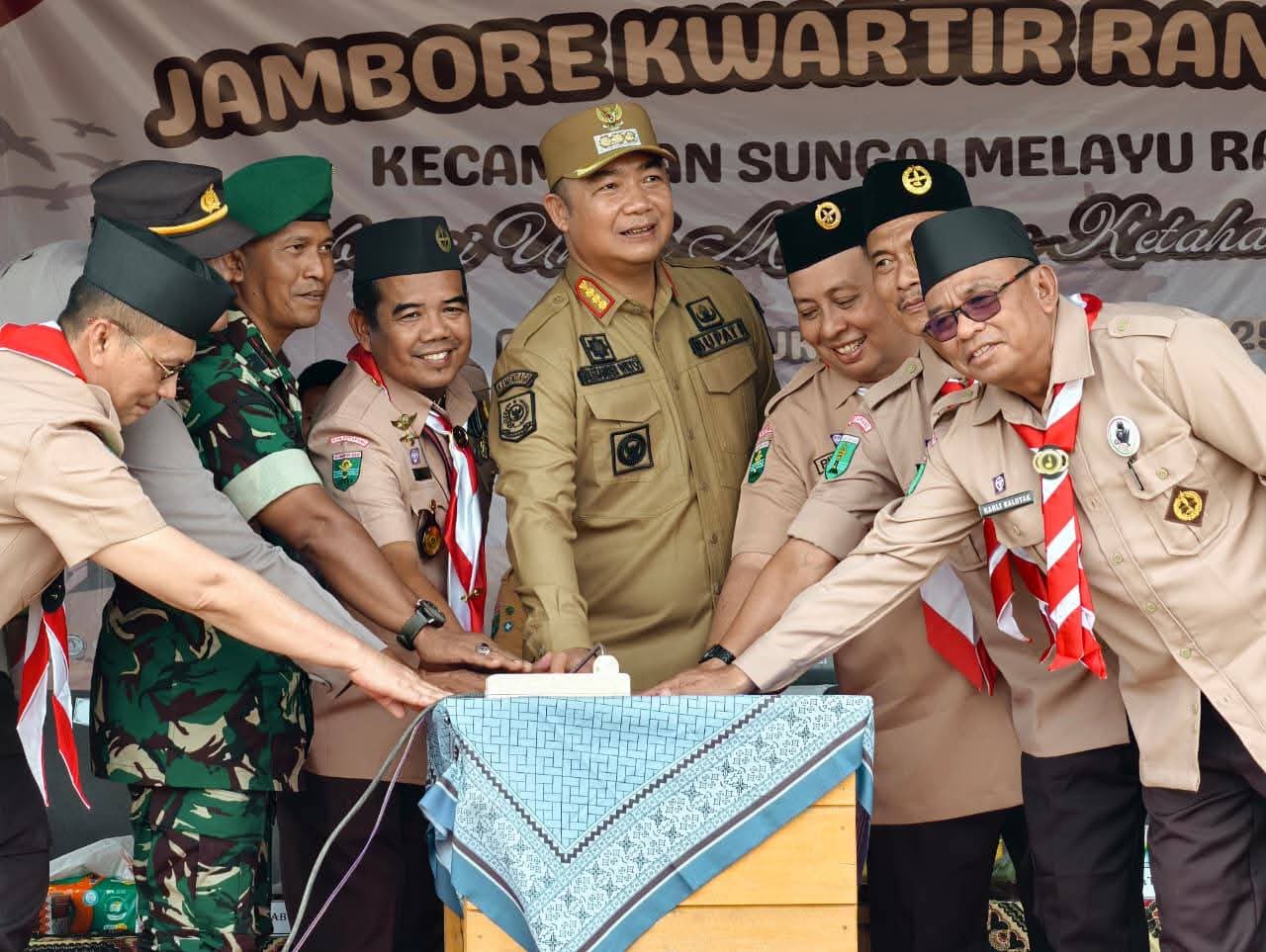 Bupati Ketapang Buka Kegiatan Jambore Ranting III Kecamatan Sungai Melayu Rayak