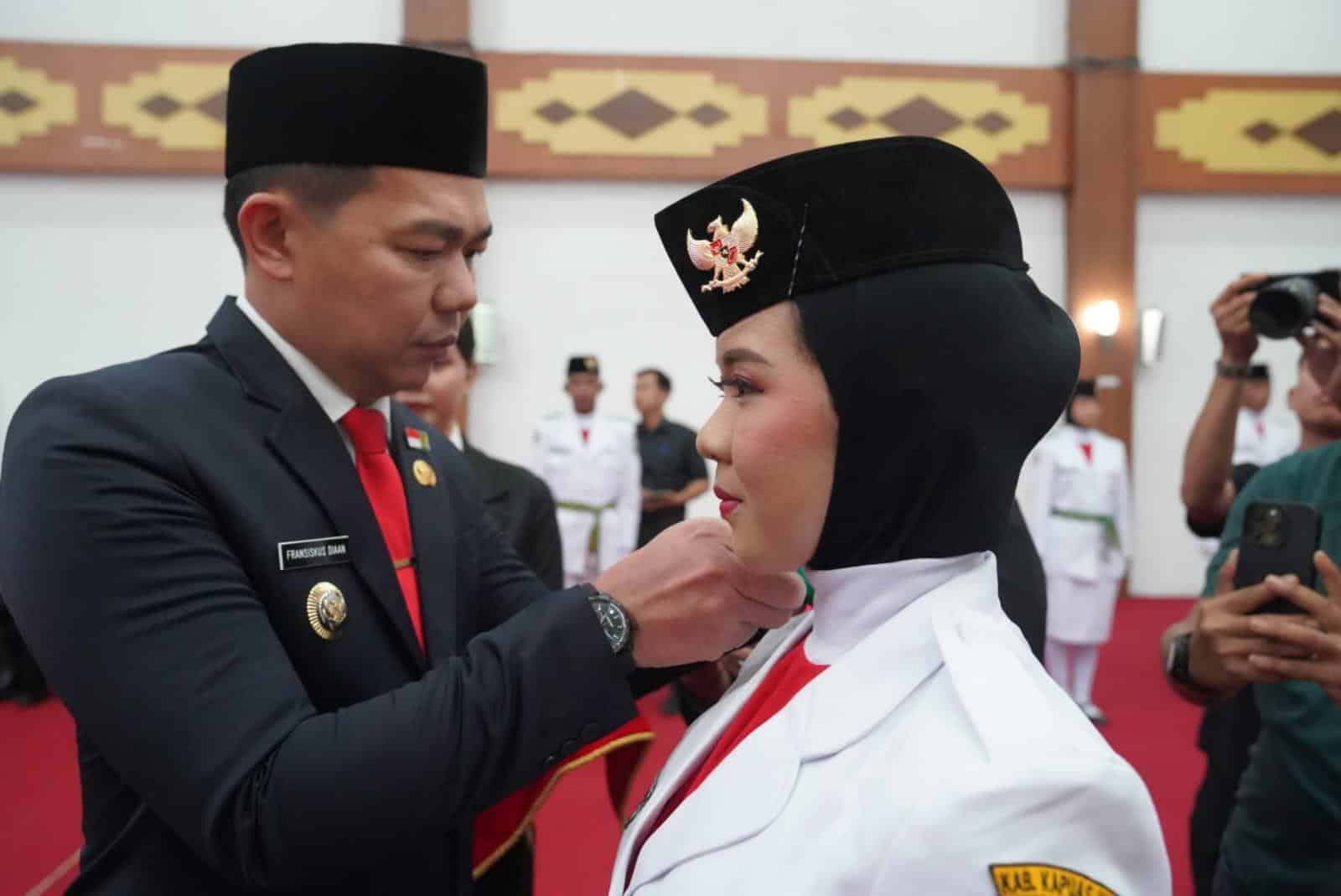 Bupati Fransiskus Sebut Generasi Muda Sebagai Ujung Tombak Bangun Semangat Kebhinekaan