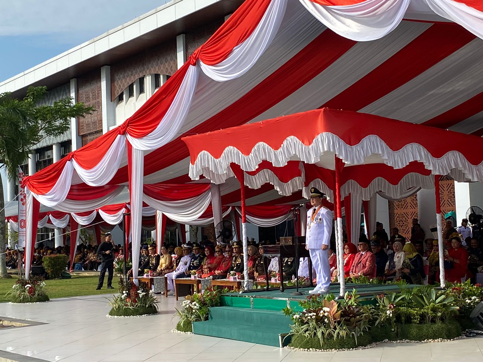 Upacara HUT ke-80 RI di Kalbar, Gubernur Norsan Ajak Masyarakat Maknai Kemerdekaan