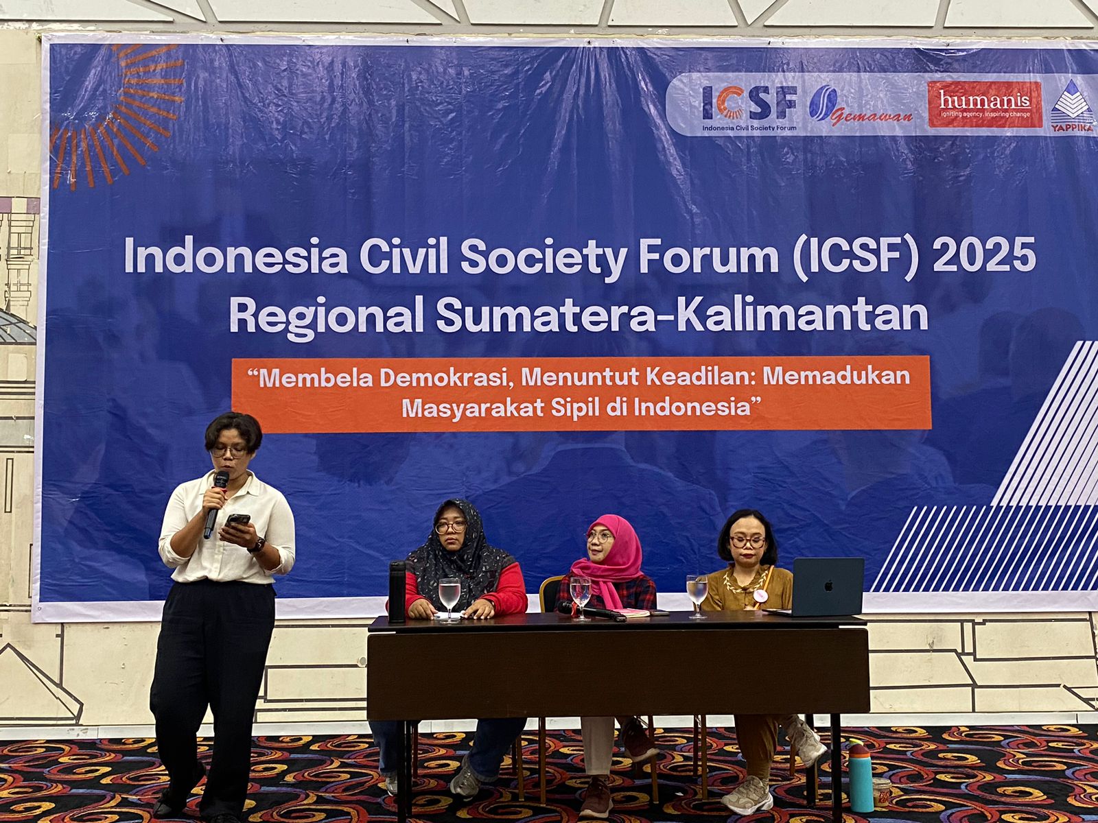 Masyarakat Sipil Sumatera dan Kalimantan Menolak Diam, Memastikan Demokrasi dan Keadilan Terjamin