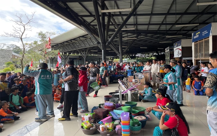 PT Alao Kuning Dukung Meriahnya HUT ke-80 RI di Sajingan Besar