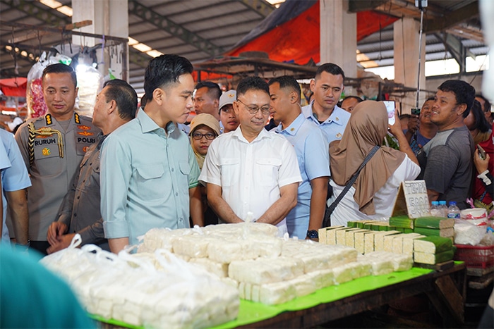 Wapres Gibran Tinjau Pasar Flamboyan, Apresiasi Stabilitas Inflasi Pontianak