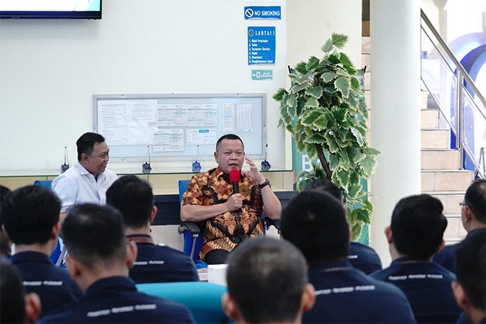 Dirut Bank Kalbar Kunjungi Cabang Sanggau, Ingatkan Pegawai Jauhi Judi Online