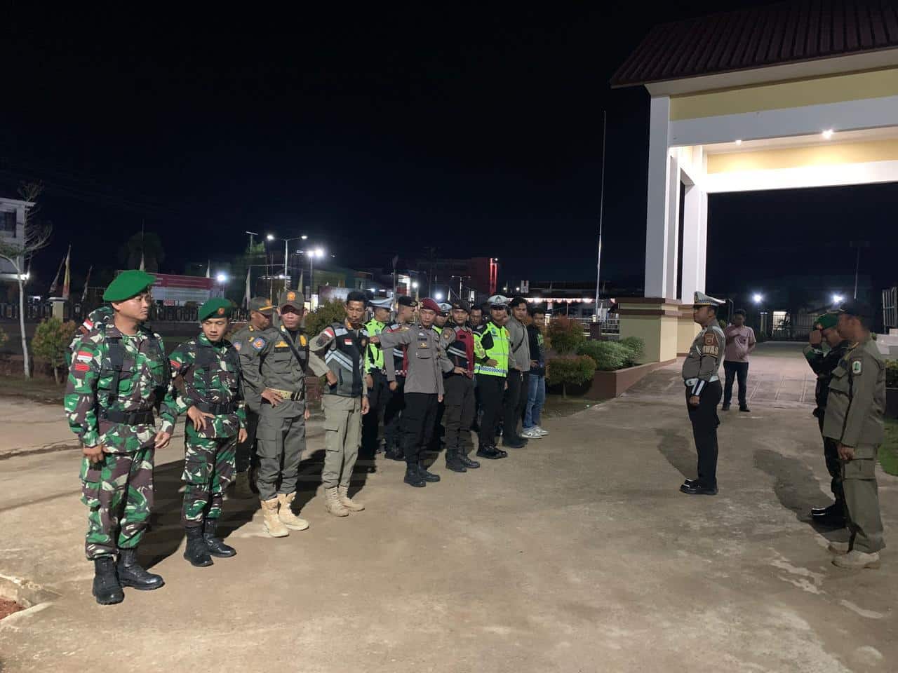 Pasca Demo Serentak Nasional, Kodim Putussibau dan Polres Kapuas Hulu Gelar Patroli Jaga Kamtibmas