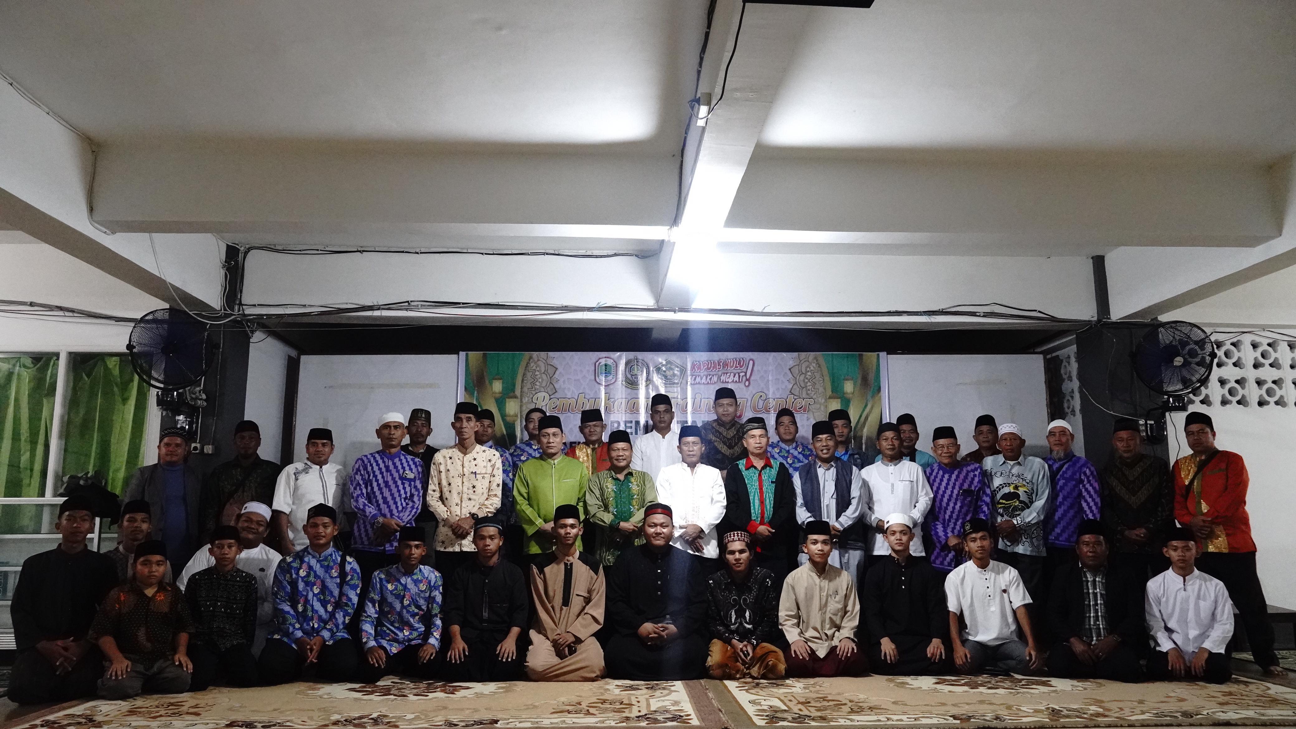 Wabup Sukardi Buka Pemusatan Latihan Kafilah Kapuas Hulu