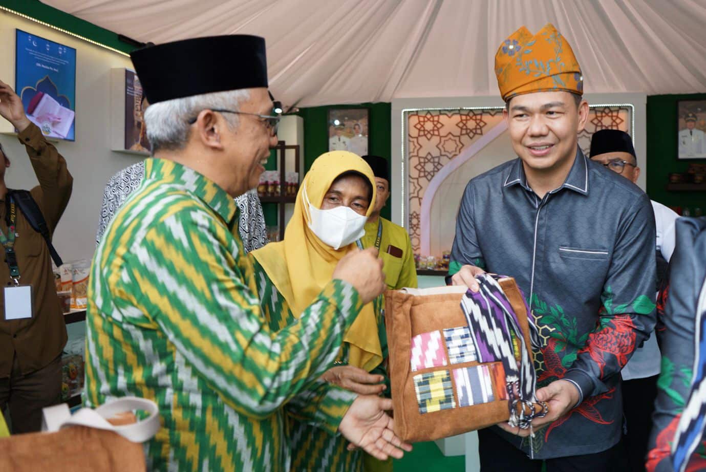 Stand Pontianak Ikut Mejeng di Pameran MTQ Kalbar Kapuas Hulu, Promosikan Ragam Kerajinan UMKM Lokal