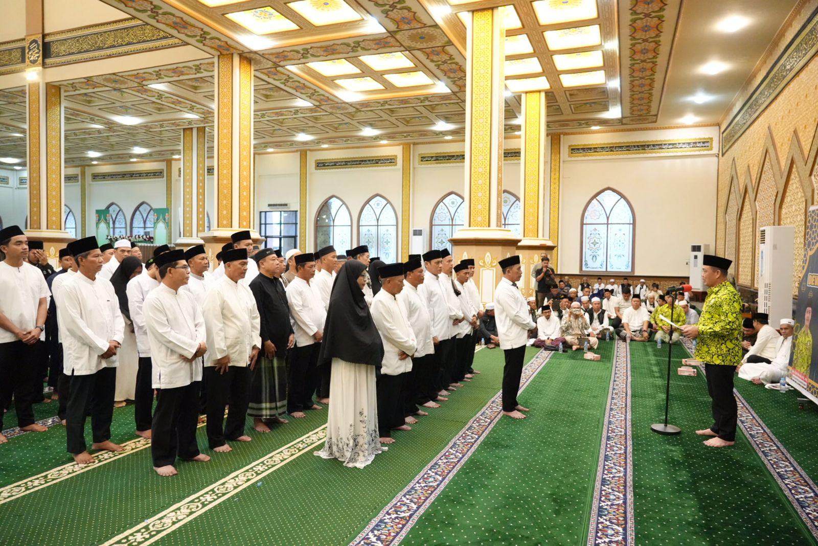 Sukardi Resmi Nahkodai DMI Kapuas Hulu 2025 - 2030, Gubernur Kalbar Tekankan Keikhlasan dalam Memakmurkan Masjid