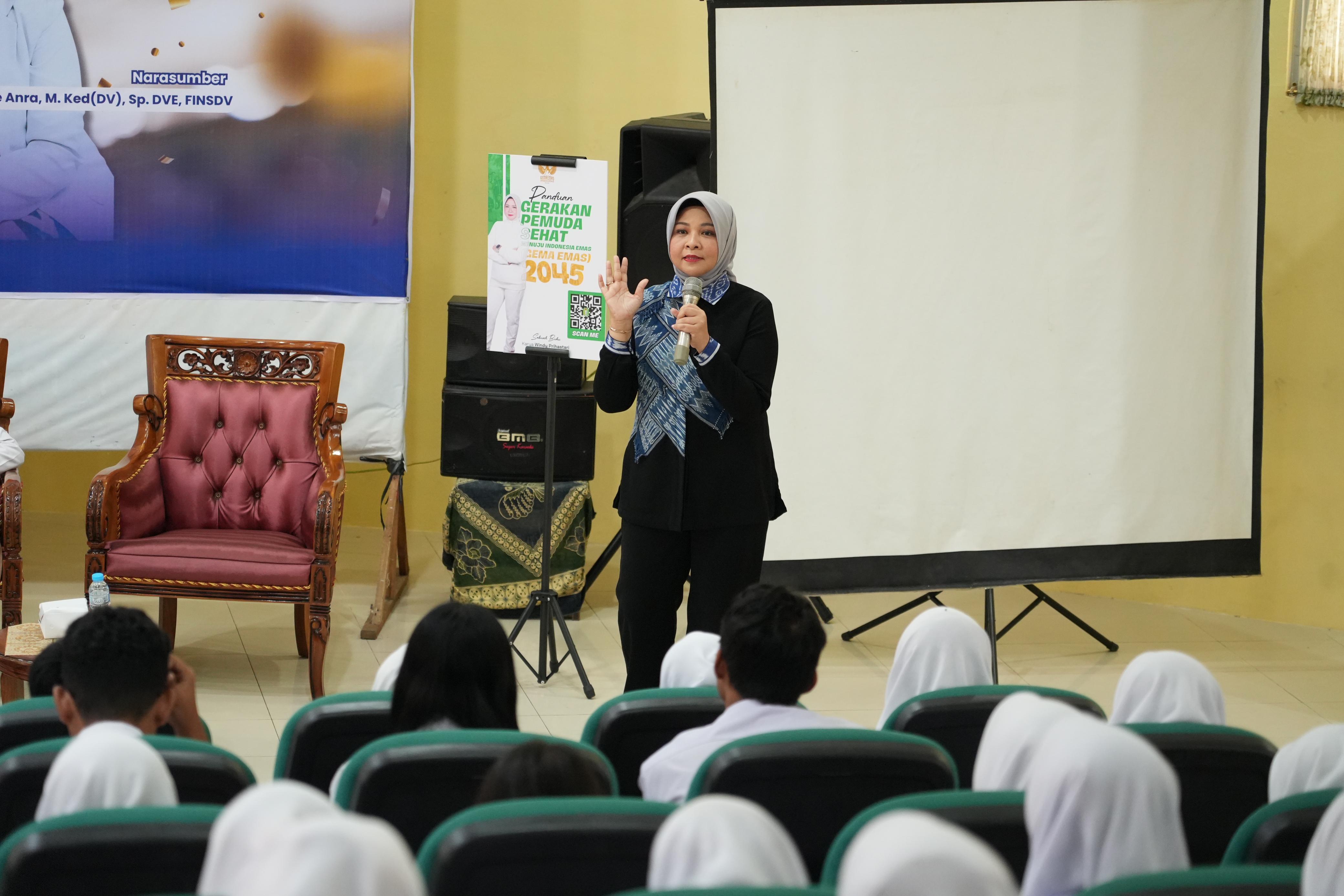 Kampanye Gerakan Gema Emas 2045, Kadispora Windy Ajak Siswa SMANSA Pontianak Aktif dan Produktif