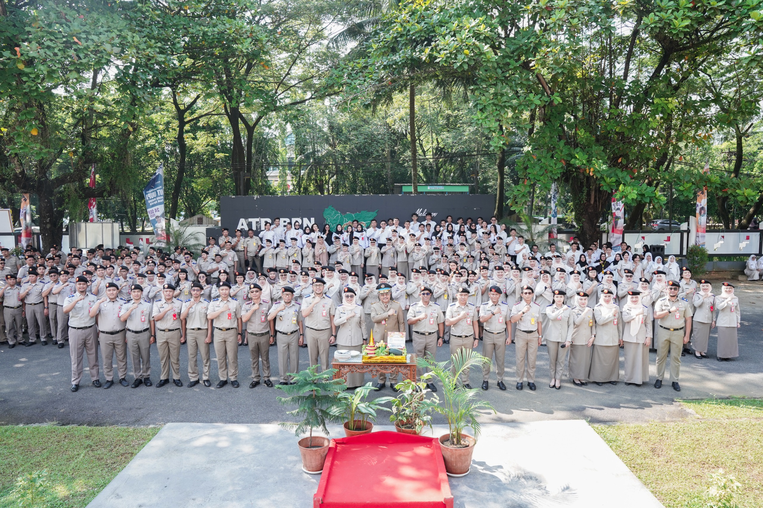 Kanwil BPN Kalimantan Barat Gelar Upacara Peringatan Hantaru 2025