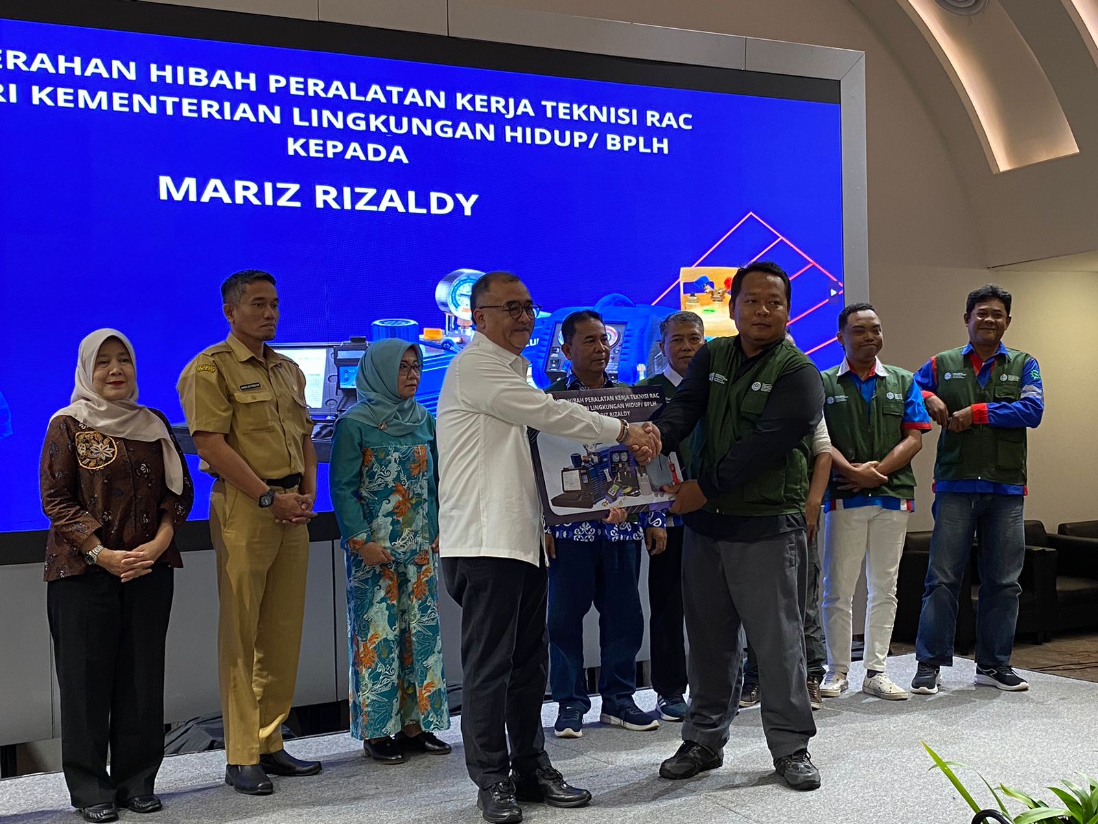 Hari Ozon Sedunia, KLHK Beri Bantuan Alat Servis Ramah Lingkungan untuk Teknisi AC di Kalbar