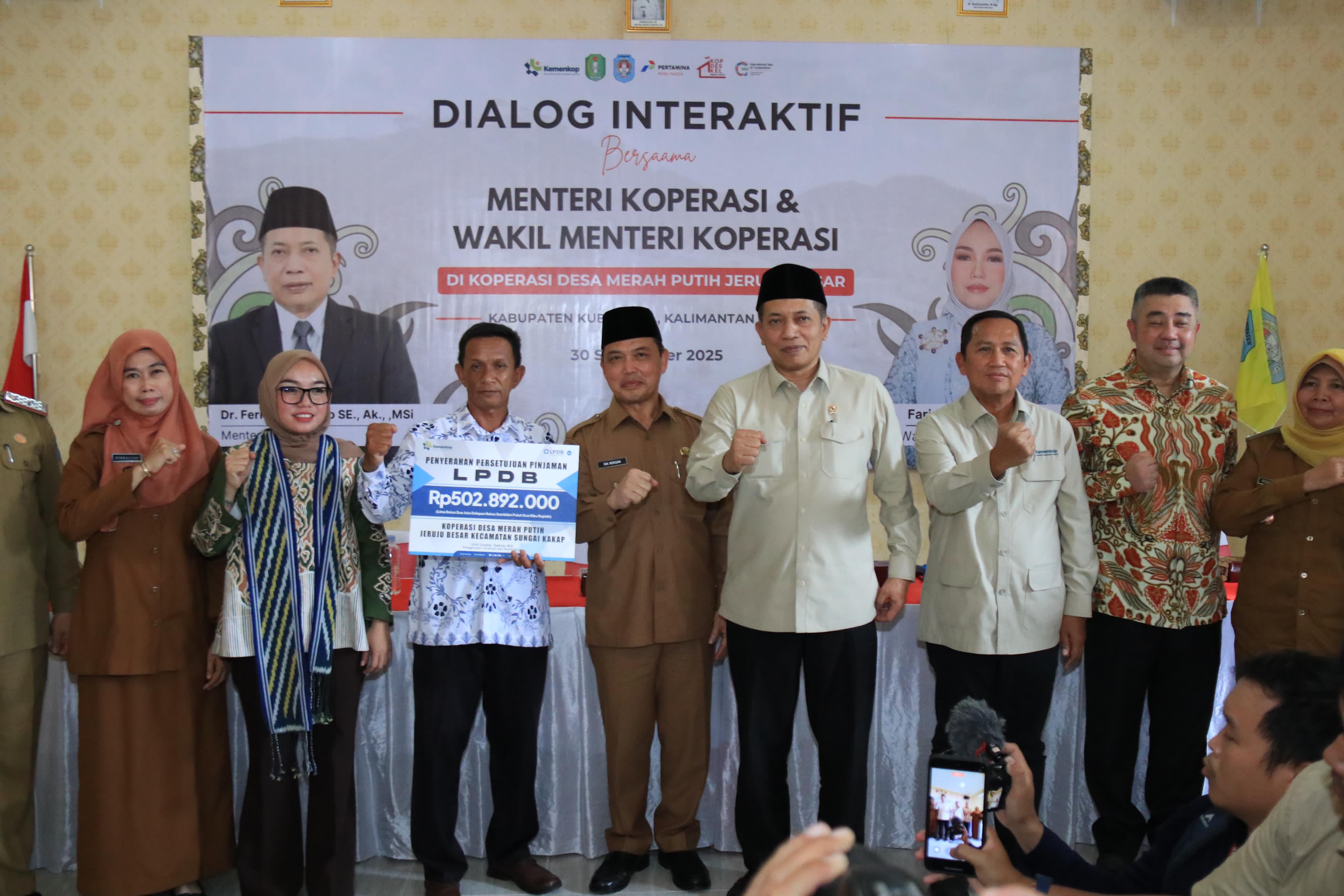 Menteri Koperasi RI Tinjau KDMP Jeruju Besar, Serahkan Pinjaman Senilai Rp 502 Juta dari LPDB