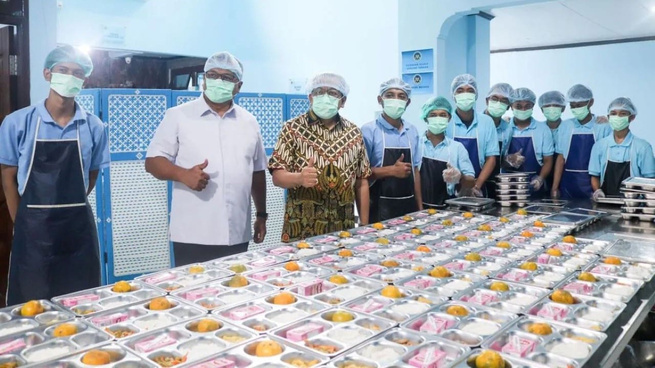 Pentingnya Dapur MBG Memiliki Sertifikat Halal sebagai Standar Bisnis