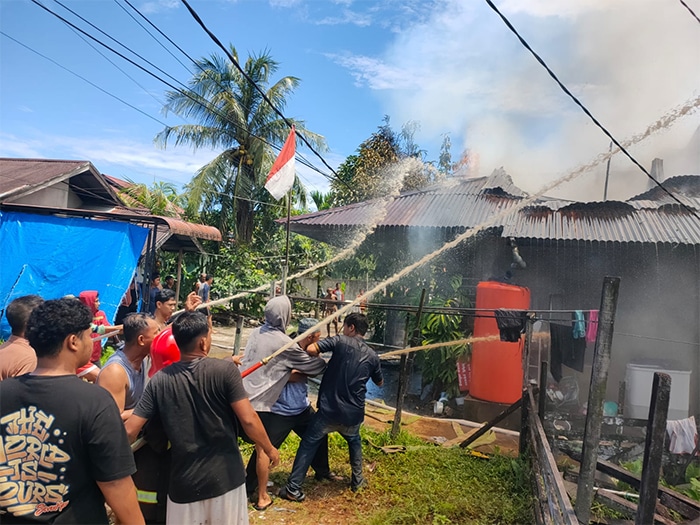 Suami Nekat Bakar Kasur Usai Cekcok dengan Istri, Rumah di Sungai Ambawang Ludes Dilalap Api
