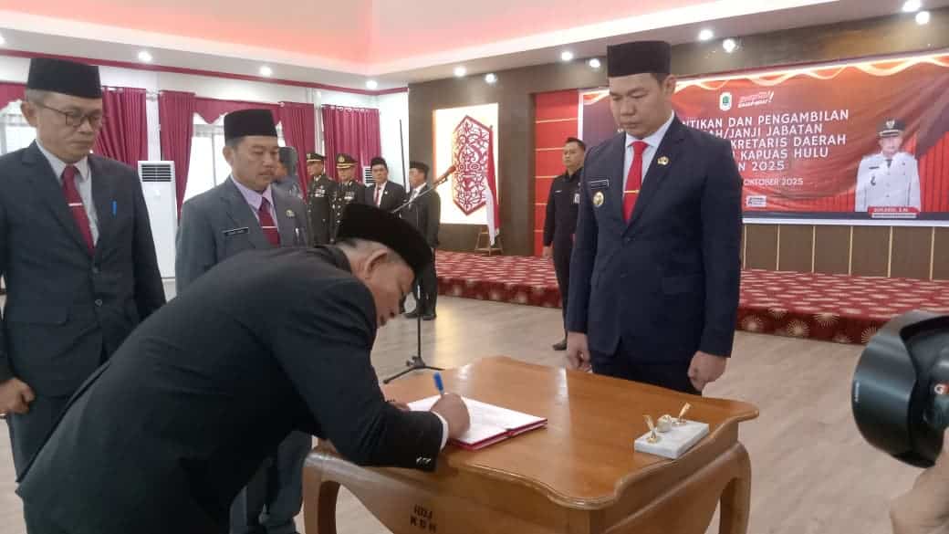 Agustinus Sturmandi Jabat Pj Sekda Kapuas Hulu, Bupati Sis: Jalankan Tugas dan Tanggung Jawab Sesuai Tupoksi