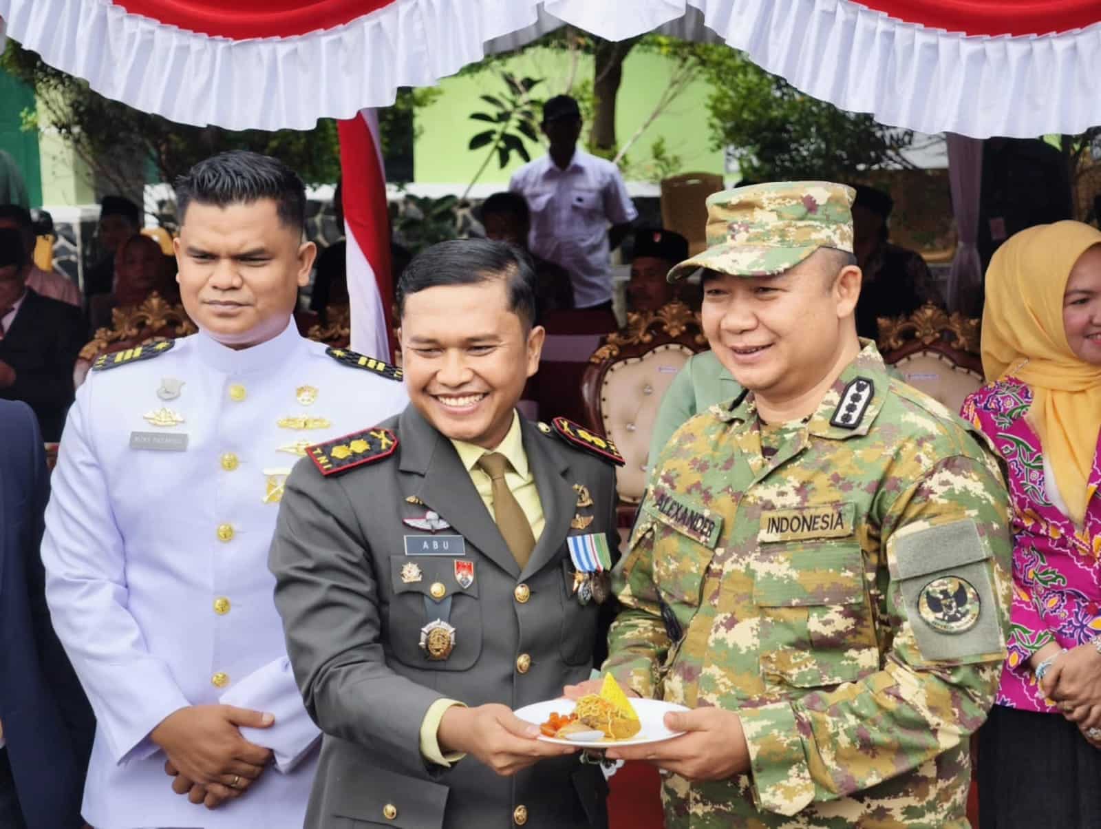 Momen HUT ke-80, Bupati Ketapang: TNI Garda Terdepan Jaga Keutuhan NKRI