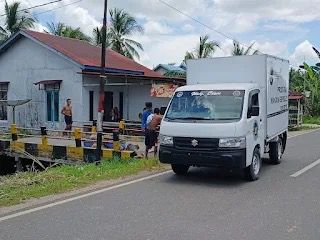 Mobil MBG Tabrak Pengendara Motor di Kayong Utara