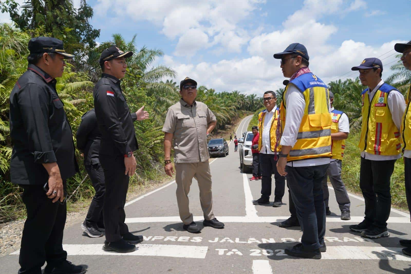 TKD Kalbar Dipangkas, Ketua Komisi V DPR RI Pastikan Pembangunan Infrastruktur di Kapuas Hulu Tetap Jalan