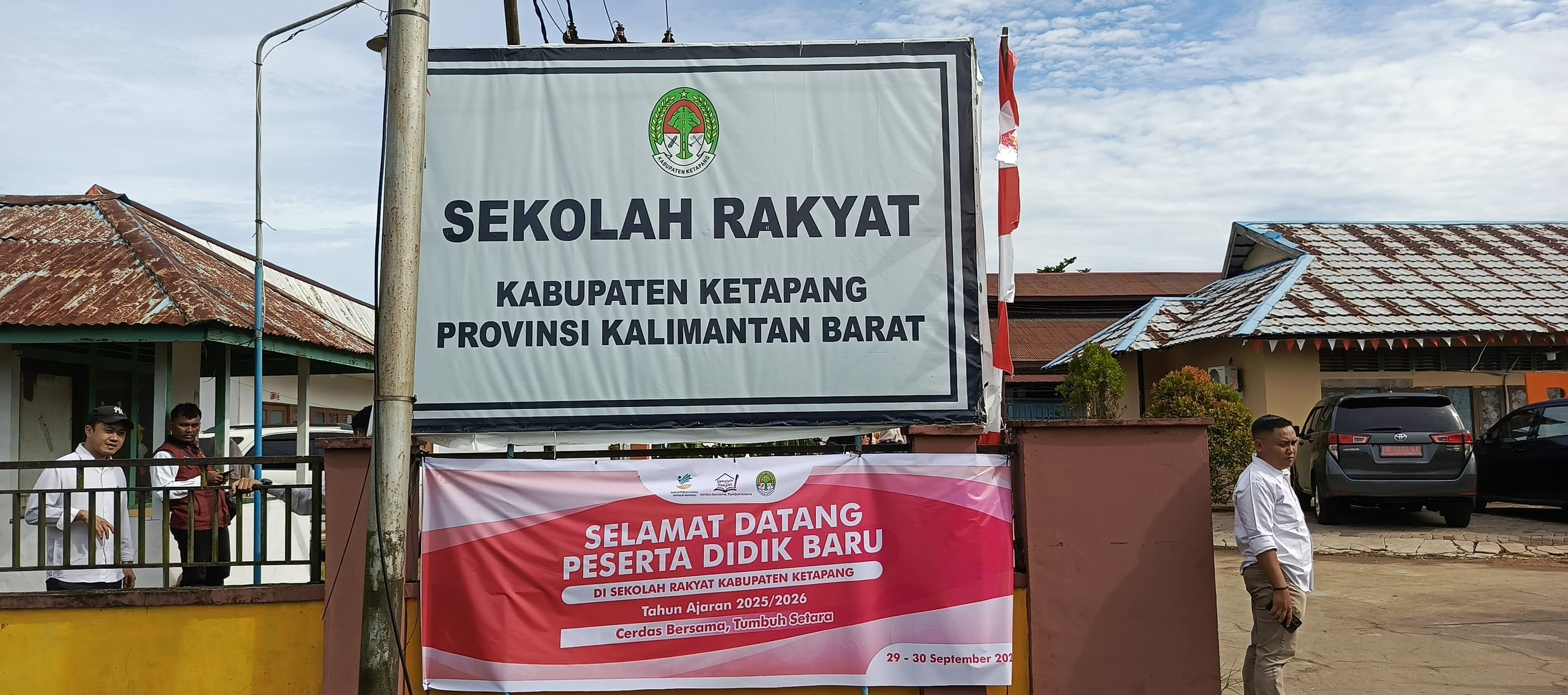Heboh Dugaan Keracunan di Sekolah Rakyat Ketapang, Seorang Siswi Dilarikan ke Rumah Sakit