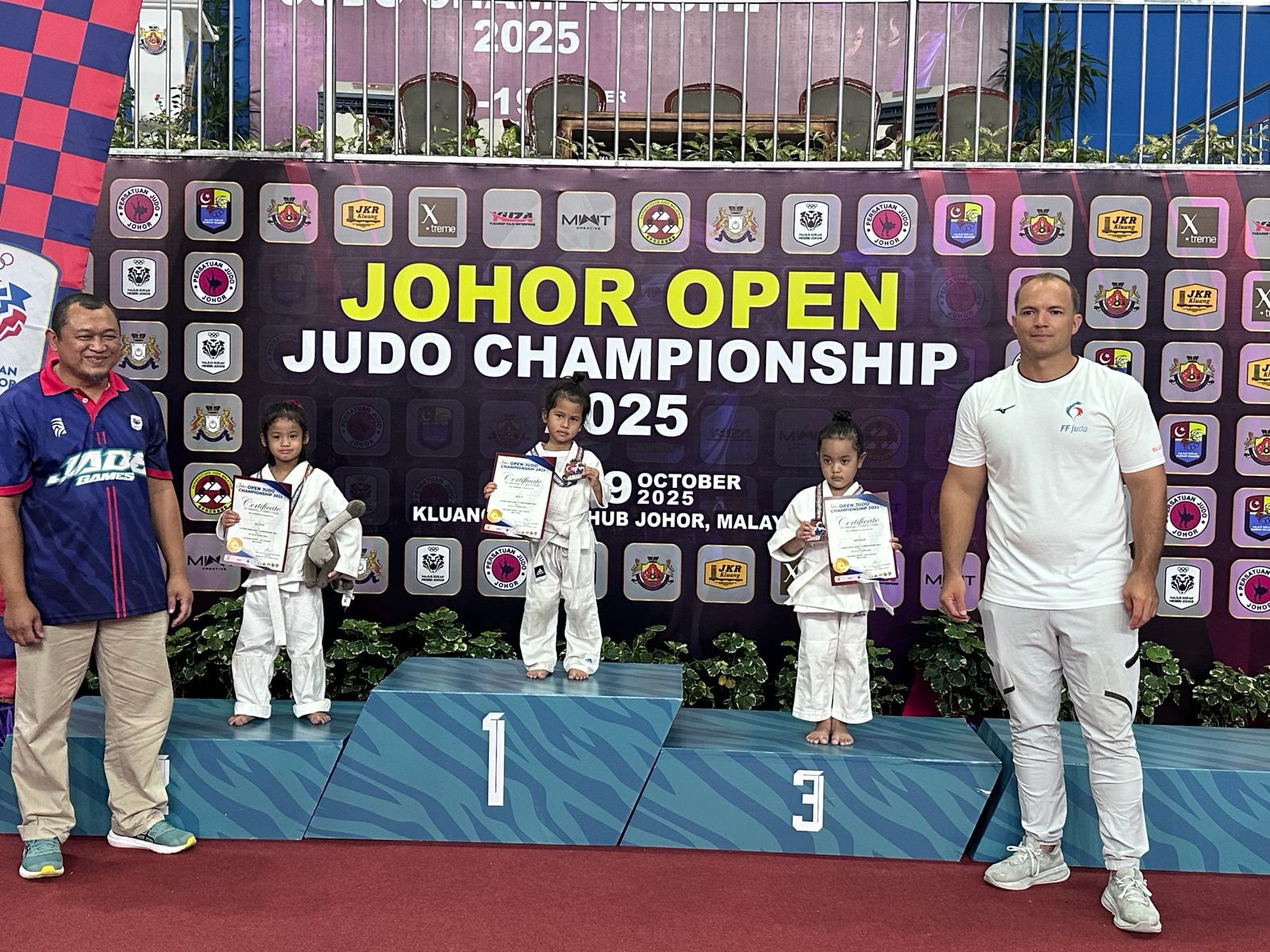 Tiga Atlet Cilik Pontianak Toreh Prestasi di Johor International Judo Championship 2025
