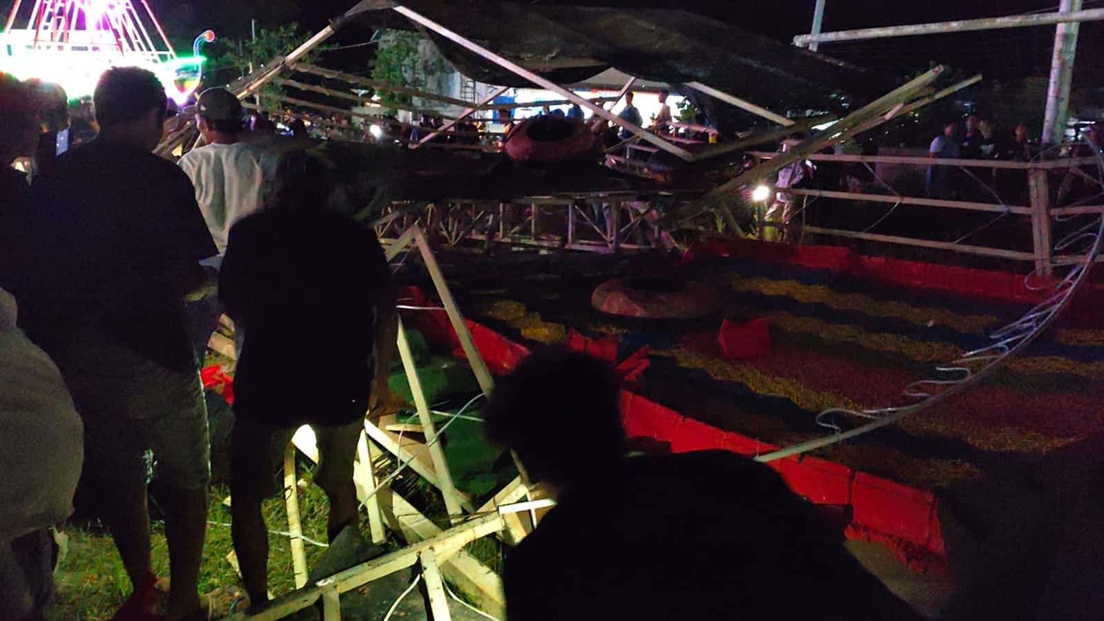 Wahana Perosotan Pelangi Ambruk di Pasar Malam Air Upas Ketapang, Empat Orang Jadi Korban