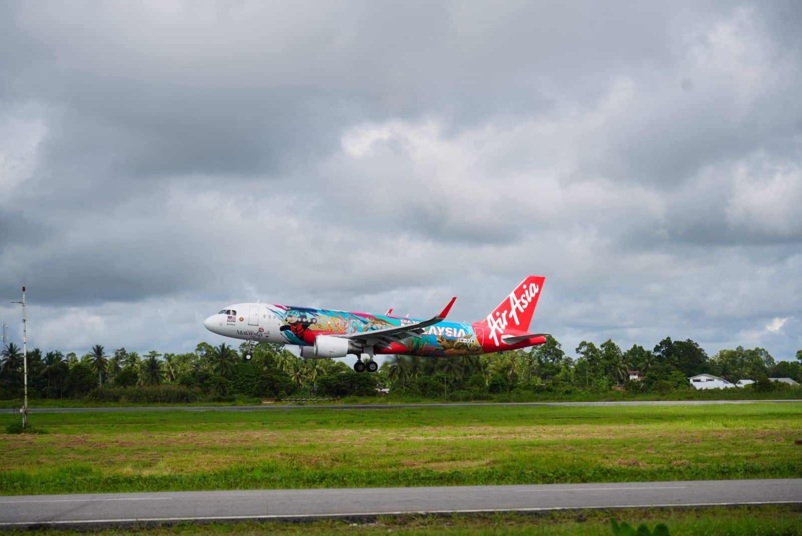 Masyarakat Sambut Gembira Kembalinya Rute Internasional Bandara Supadio di Era Gubernur Ria Norsan