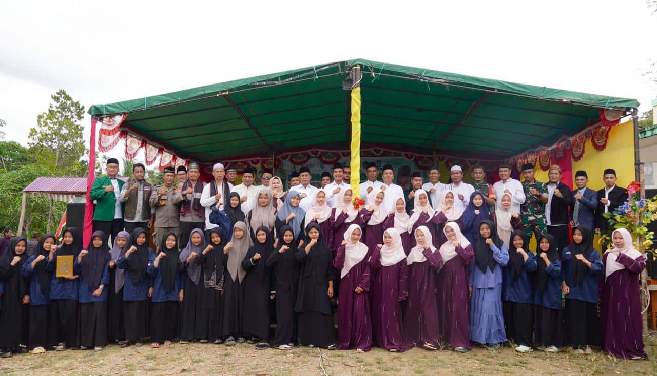 Peringatan Hari Santri Nasional, Wabup Kapuas Hulu Hadiri Istighosah dan Tabligh Akbar di Ponpes Ulil Albab