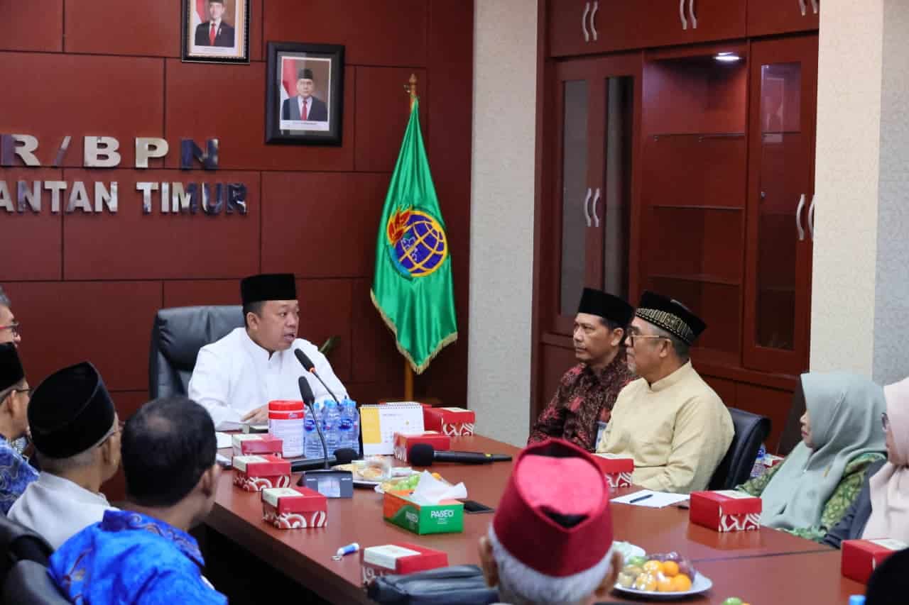Menteri Nusron Soroti Rendahnya Angka Sertifikasi Wakaf di Kaltim, Targetkan Tuntas dalam Dua Tahun