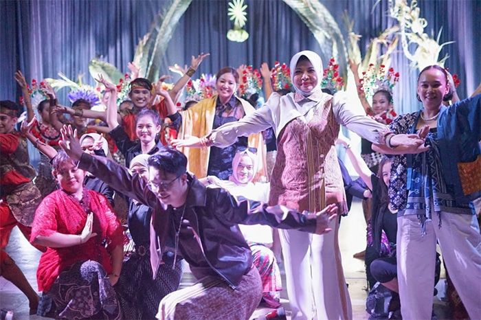 Pemuda Kalbar Menenun Masa Depan Lewat Wastra: Dari Tradisi ke Inovasi Global