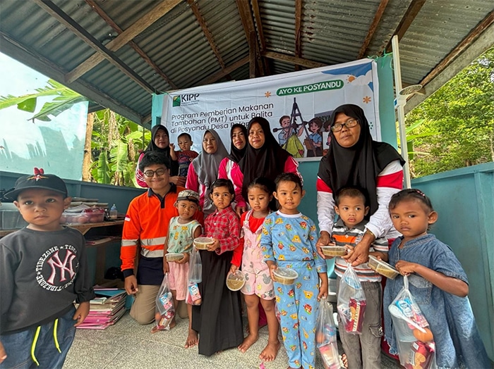 Program PMT PT DIB di Desa Pelapis Dongkrak Kunjungan Warga ke Posyandu