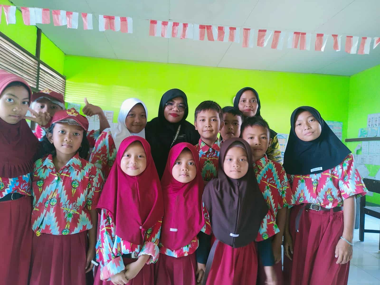 Program MBG Belum Sentuh Anak-anak Pelosok Desa di SDN 10 Kemboja Baru