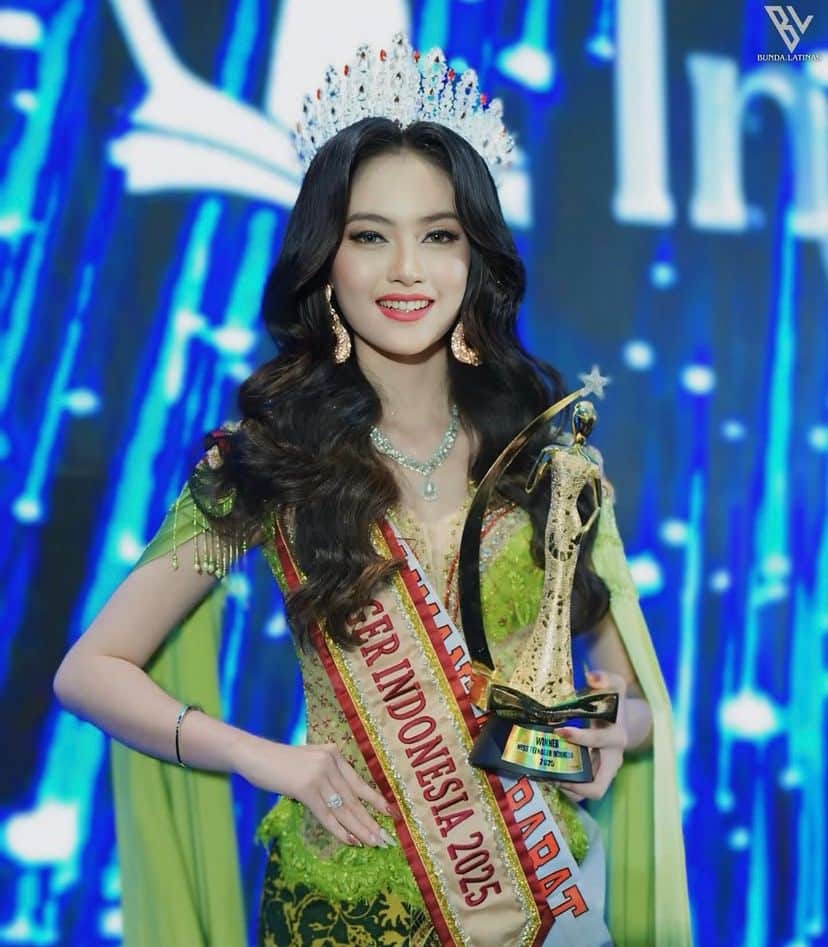 Membanggakan! Syakirah, Siswi SMAN 1 Pontianak Raih Mahkota Miss Teenager Indonesia 2025