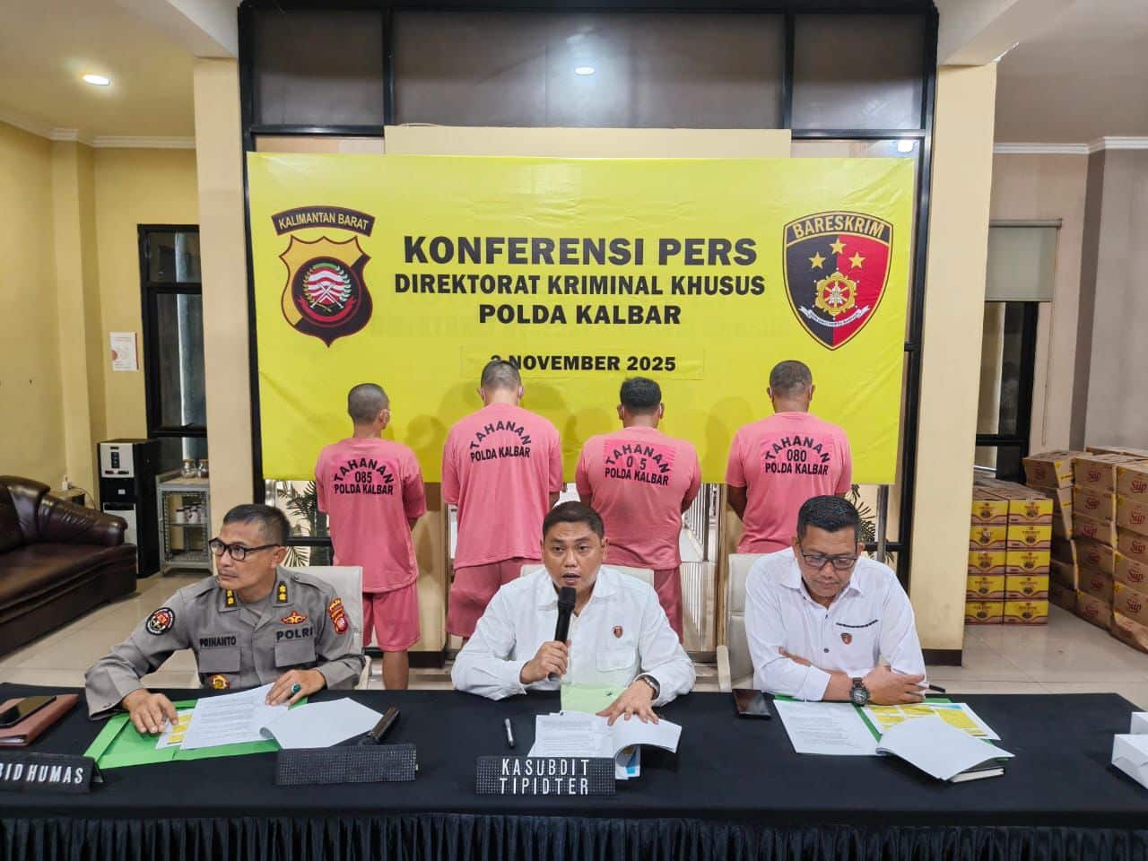 Polda Kalbar Bongkar Dua Kasus Penyelewengan BBM Subsidi, Disuplai ke Tambang Emas Ilegal