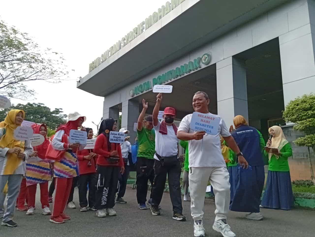 RSUD SSMA Gelar Jalan Sehat Peringati Hari Diabetes Sedunia 2025