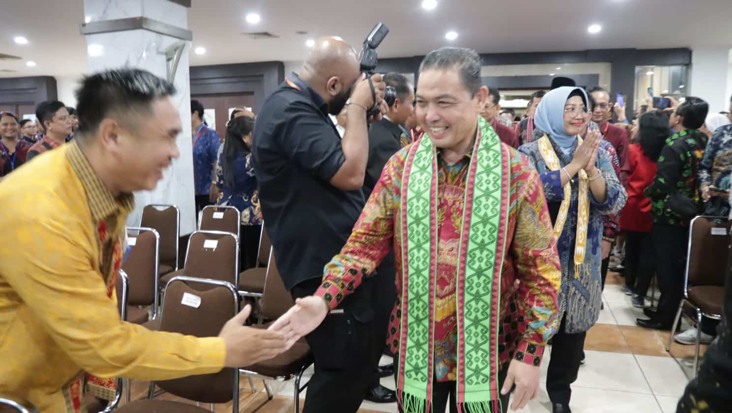 Dukung Penuh Pesparani Kalbar 2025, Gubernur Ria Norsan: Momentum Merajut Persaudaraan