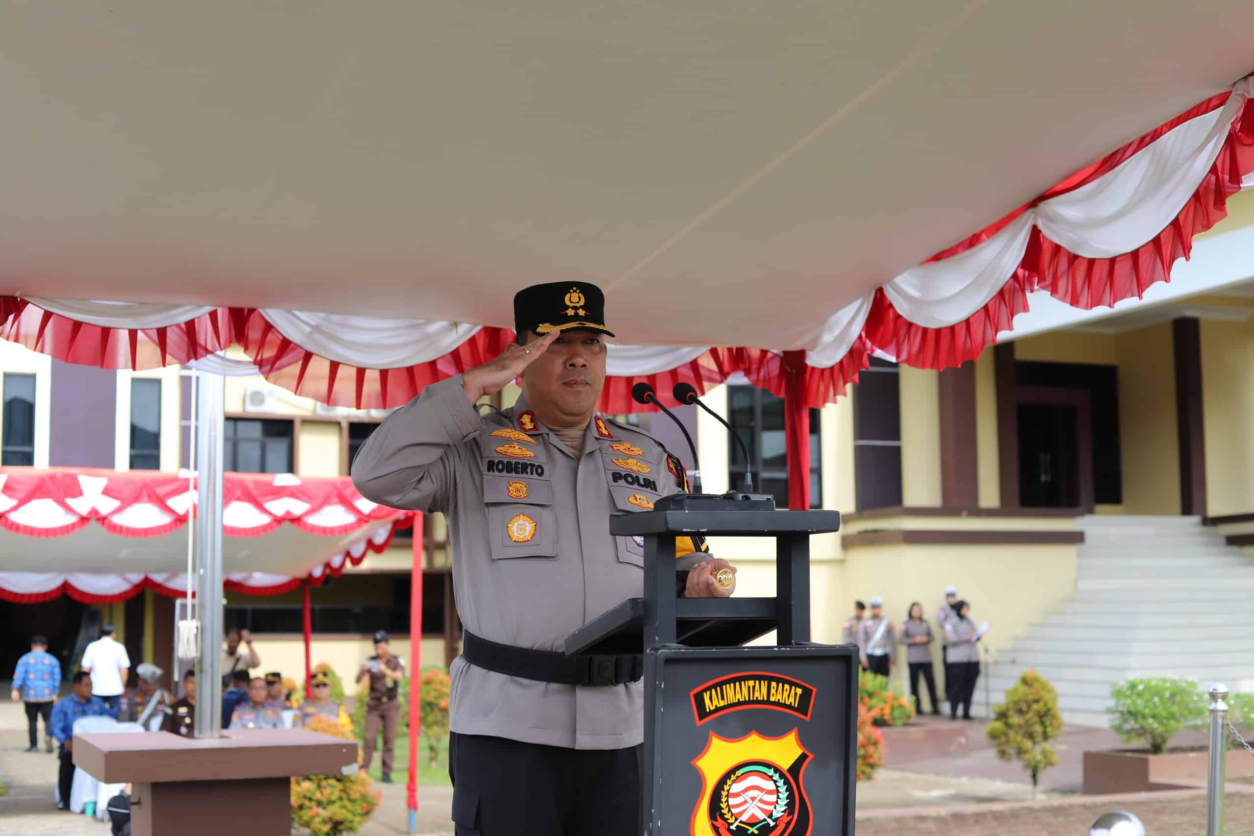 Kapolres Kapuas Hulu Pimpin Upacara Gelar Pasukan Operasi Zebra Kapuas 2025