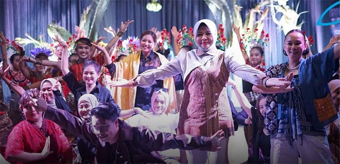Windy Ajak Pemuda Kalbar Promosikan Wastra Daerah ke Kancah Dunia