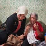 { \Illuminate\Support\Str::words($kategorix->post_title, 30, '') }}