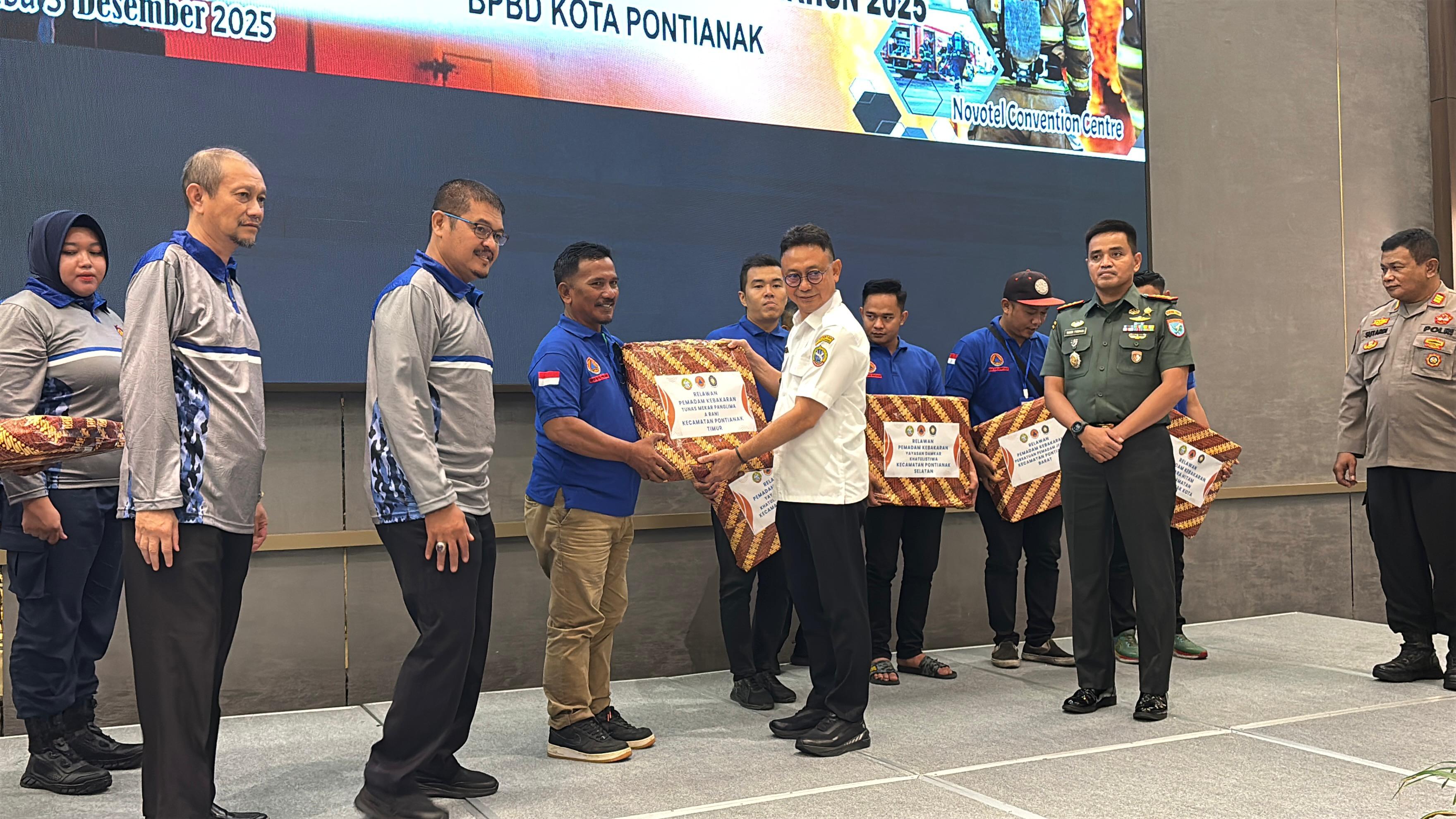 Edi Kamtono Apresiasi Semangat Relawan Damkar Jalankan Tugas Kemanusiaan