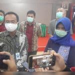 Pjs Bupati Sekadau, Sri Jumiadatin dan Kakanwil DJPb Kalbar, Edih Mulyadi saat diwawancarai wartawan di Sekadau