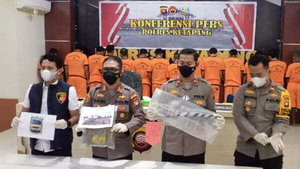 Polisi Ringkus 10 Pelaku PETI di Kecamatan MHS Ketapang
