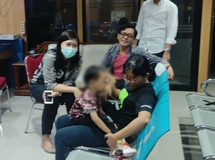 Anak berusia 4 tahun dari pasangan PMI di Malaysia, saat sedang dalam proses pemulangan oleh BP2MI Pontianak. (Foto: Istimewa)