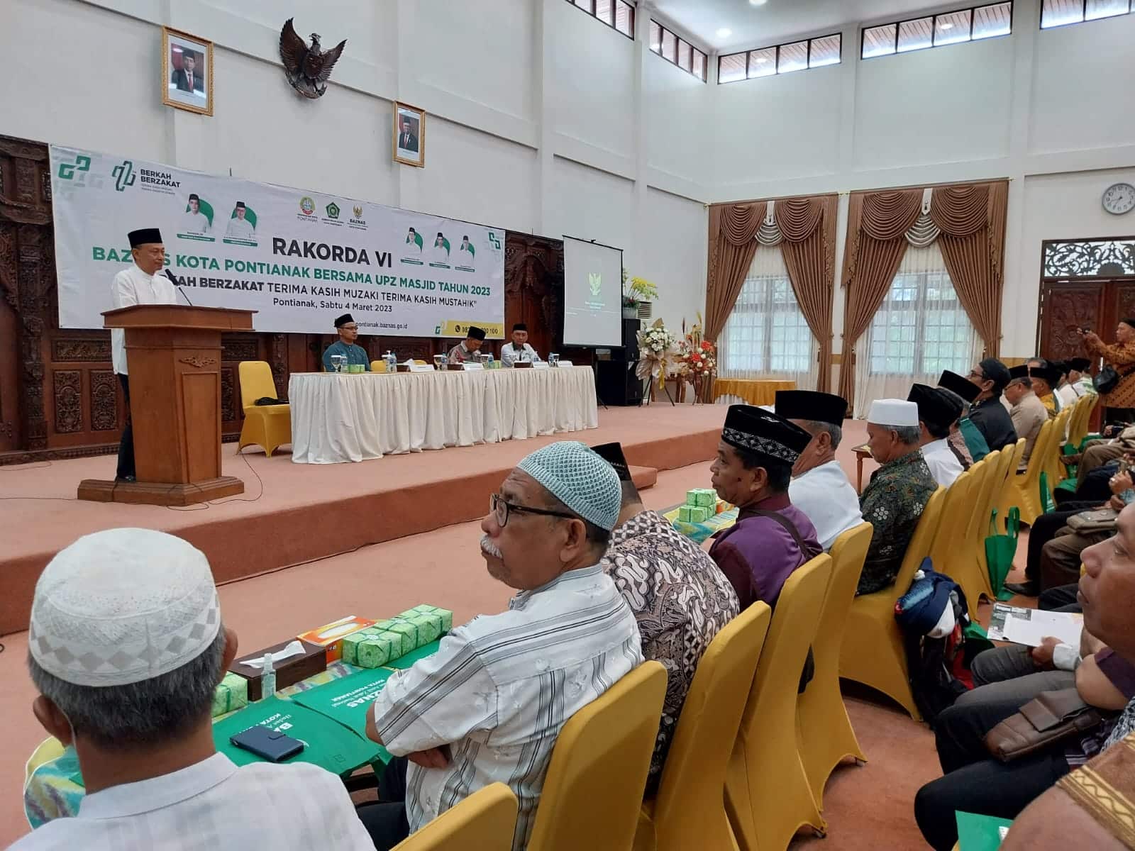Wali Kota Pontianak, Edi Rusdi Kamtono membuka Rakorda VI Baznas dan UPZ masjid dan surau se-Kota Pontianak. (Foto: Prokopim For KalbarOnline.com)