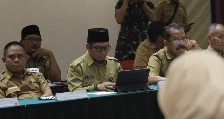 Rapat High Level Meeting TPID se-Provinsi Kalbar. (Foto: Kominfo For KalbarOnline.com)