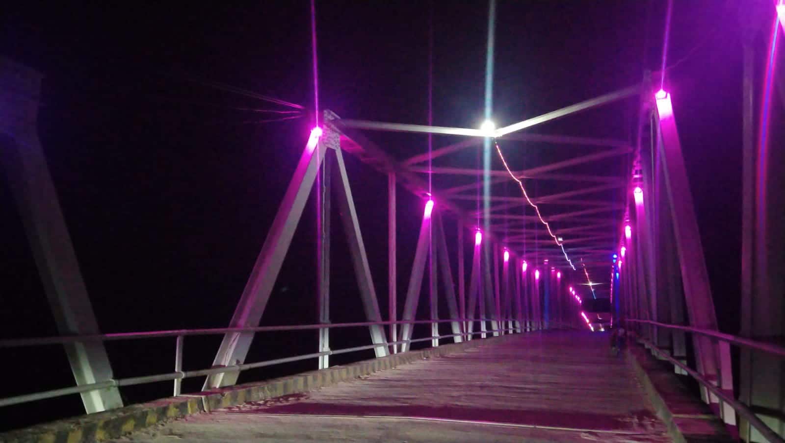 Jembatan Teluk Melano. (Foto: Santo)
