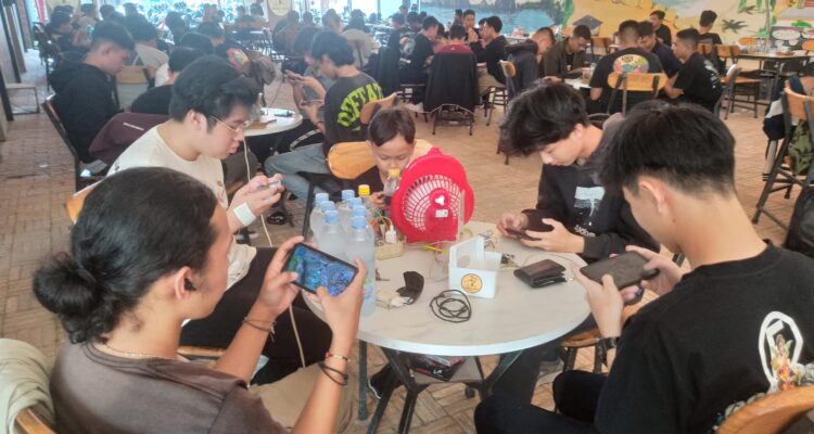 Suasana Turnamen Mobile Legends Piala Gubernur Kalbar 2023 di Kota Singkawang. (Foto: Jauhari)