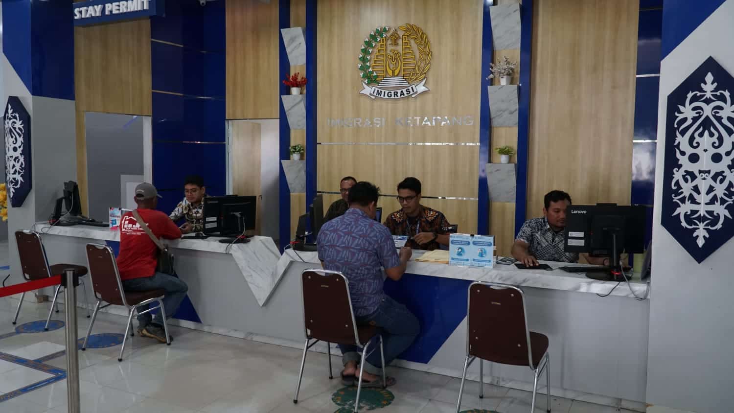 Pelayanan Paspor Merdeka di Kantor Imigrasi Ketapang. (Adi LC)