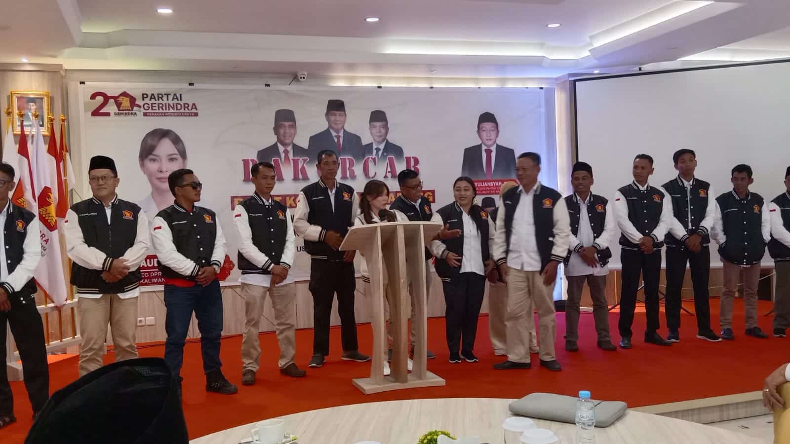 Suasana Rakorcab DPC Partai Gerindra se-Kabupaten Kapuas Hulu di Hotel Banana Putussibau. (Ishaq/KalbarOnline.com)