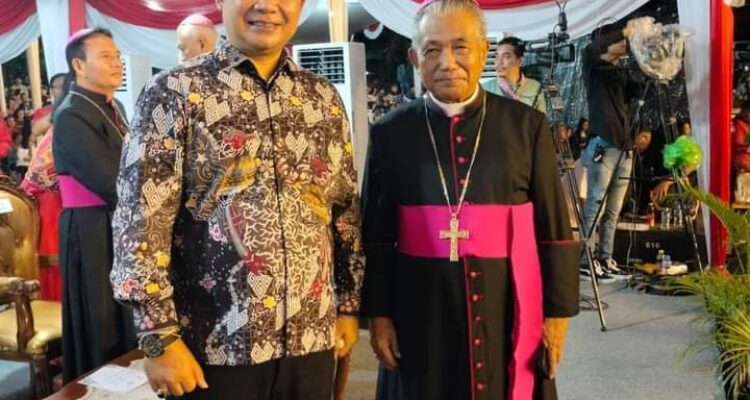 Sekda Ketapang, Alexander Wilyo hadiri perayaan Natal Bersama 2023 Provinsi Kalbar. (Foto: Adi LC)