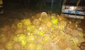 Barang bukti LPG 3 Kg yang disita oleh Polres Ketapang dari gudang pangkalan di Sukaharja, Ketapang. (Foto: Adi LC)